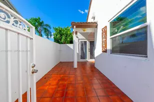 17302 NW 63rd Pl, Hialeah, FL 33015 - Photo 5