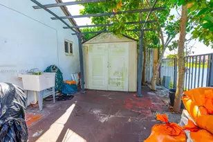 17302 NW 63rd Pl, Hialeah, FL 33015 - Photo 11