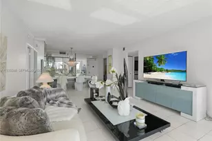 20301 W Country Club Dr, Aventura, FL 33180 - Photo 3