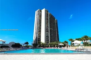 20301 W Country Club Dr, Aventura, FL 33180 - Photo 19