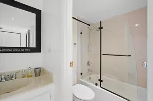 20301 W Country Club Dr, Aventura, FL 33180 - Photo 13