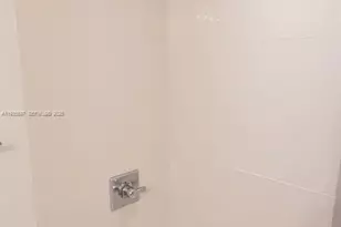 471 NE 25th St, Miami, FL 33137 - Photo 39