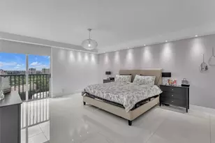 19707 Turnberry Way, Aventura, FL 33180 - Photo 23