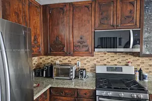 301 SW 5th St, Hallandale Beach, FL 33009 - Photo 21