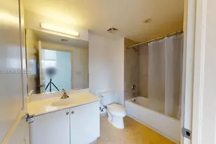 111 E Flagler St, Miami, FL 33131 - Photo 9