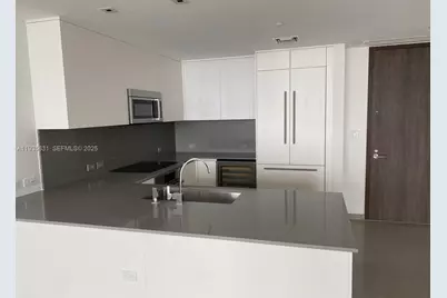 68 SE 6th St #2904, Miami, FL 33131 - Photo 9