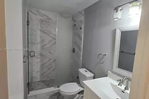 811 NE 199th St, Miami, FL 33179 - Photo 9