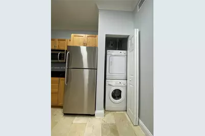 1750 NW 107th Ave #R509, Sweetwater, FL 33172 - Photo 11