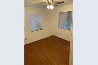 11701 NE 11th Pl #1, Biscayne Park, FL 33161 - Photo 5