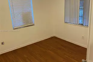 11701 NE 11th Pl, Biscayne Park, FL 33161 - Photo 5