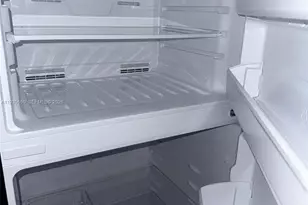 6070 W 18th Ave, Hialeah, FL 33012 - Photo 11