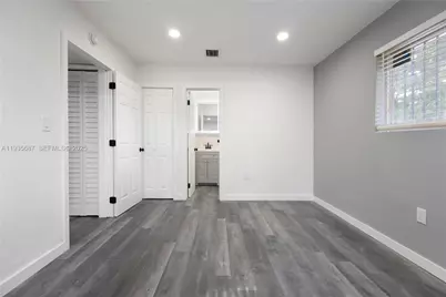 26 NW 34th Ter #26, Miami, FL 33127 - Photo 9