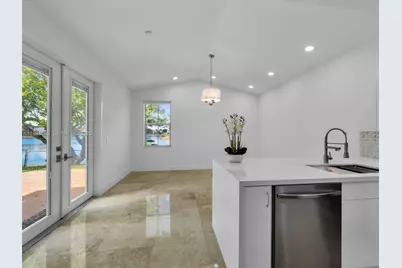 2130 NW 184th Way, Pembroke Pines, FL 33029 - Photo 5