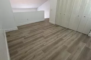 2760 W 61st Pl, Hialeah, FL 33016 - Photo 9