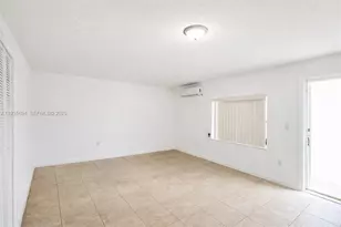 2471 NW 18th Terrace, Miami, FL 33125 - Photo 3