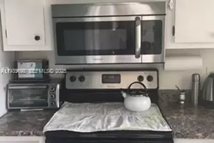 541 Blue Heron Dr, Hallandale Beach, FL 33009 - Photo 9