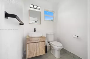 253 SW 4th St, Dania Beach, FL 33004 - Photo 21