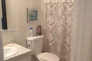 541 Blue Heron Dr, Hallandale Beach, FL 33009 - Photo 15