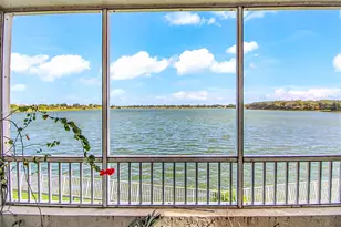 2803 N Oakland Forest Dr, Oakland Park, FL 33309 - Photo 9