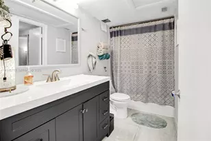 2803 N Oakland Forest Dr, Oakland Park, FL 33309 - Photo 15