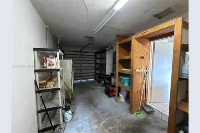 9070 SW 183rd Ter, Palmetto Bay, FL 33157 - Photo 9