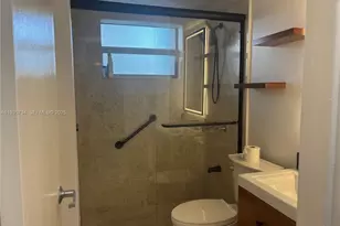 1300 Lincoln Rd, Miami Beach, FL 33139 - Photo 11