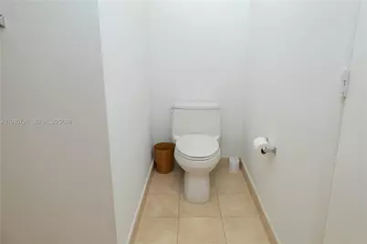 1800 S Ocean Dr #908, Hallandale Beach, FL 33009 - Photo 71