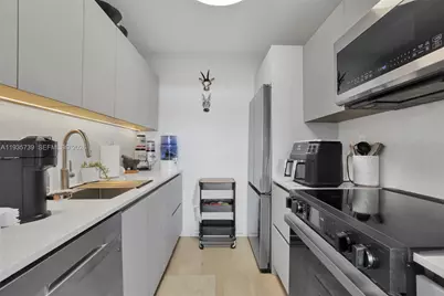 2000 NE 135th St #908, North Miami, FL 33181 - Photo 9