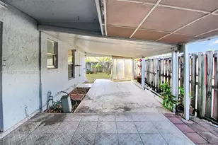 6195 W 18th Ave, Hialeah, FL 33012 - Photo 9