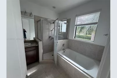 11330 SW 16th St #11330, Pembroke Pines, FL 33025 - Photo 13