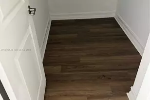 11330 SW 16th St, Pembroke Pines, FL 33025 - Photo 21