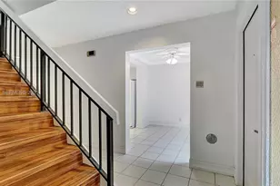 205 Dunwoody Ln, Hollywood, FL 33021 - Photo 23