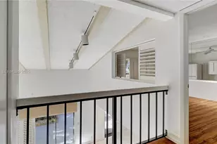 205 Dunwoody Ln, Hollywood, FL 33021 - Photo 29