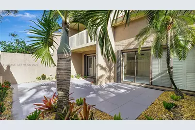 205 Dunwoody Ln #17-85, Hollywood, FL 33021 - Photo 17