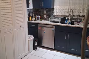 9221 Sunrise Lakes Blvd, Sunrise, FL 33322 - Photo 7