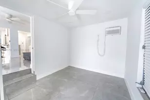 711 85th St, Miami Beach, FL 33141 - Photo 17