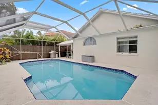 2002 Lake Breeze Ct, Wellington, FL 33414 - Photo 1