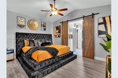 2027 SE 12th St, Homestead, FL 33035 - Photo 17