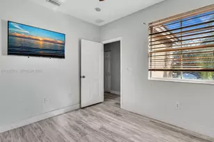 2027 SE 12th St, Homestead, FL 33035 - Photo 13