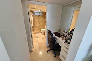 3000 S Marcos Dr, Aventura, FL 33160 - Photo 17