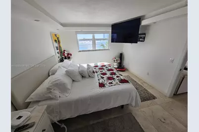 3000 S Marcos Dr #P402, Aventura, FL 33160 - Photo 13