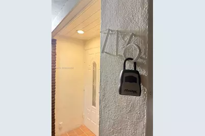 716 NE 7th St #B, Hallandale Beach, FL 33009 - Photo 33