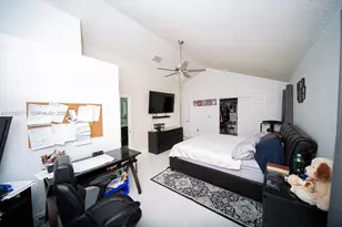 13020 SW 17th Ct, Miramar, FL 33027 - Photo 9