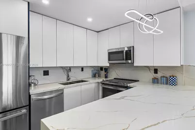 19380 Collins Ave #826, Sunny Isles Beach, FL 33160 - Photo 5