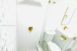 13255 SW 9th Ct, Pembroke Pines, FL 33027 - Photo 11