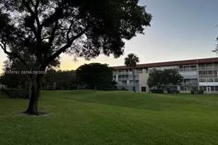 13255 SW 9th Ct, Pembroke Pines, FL 33027 - Photo 23