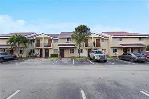 8262 NW 5th Ln, Miami, FL 33126 - Photo 3