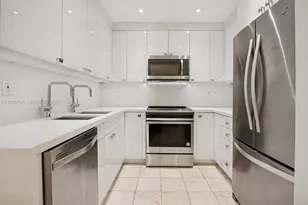 4301 Collins Ave, Miami Beach, FL 33140 - Photo 7