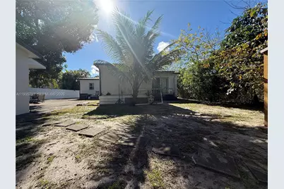 79 NW 143rd St, Miami, FL 33168 - Photo 37