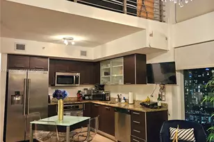 41 SE 5th St, Miami, FL 33131 - Photo 17